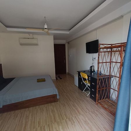 Rooms 101 Kampot Buitenkant foto